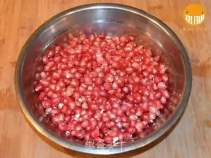 Make Pomegranate apple jam step 3