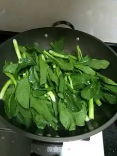 Make Garlic cabbage step 1