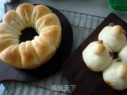 Make Little lions squeeze bread step 10