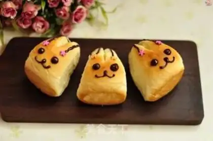 Make Little lions squeeze bread step 15