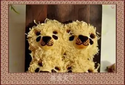 Make Little lions squeeze bread step 22