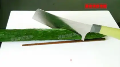 Make The cucumber with the dragon step 1