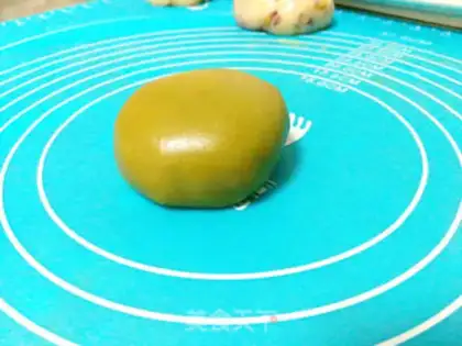 Make Ice mooncake step 11