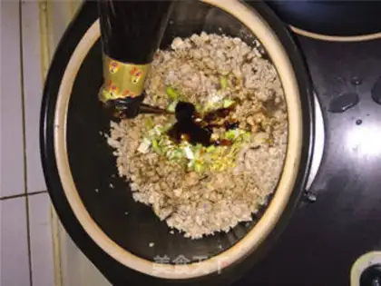 Make A mushroom halogen pie step 2