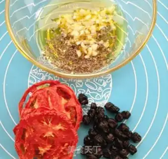 Make Tomato dry Farkasha step 3