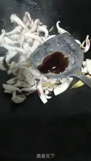 Make The ink is fried with pickles step 4