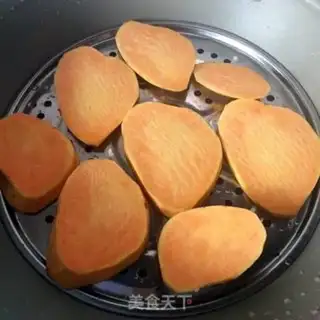 Make Cheese and potatoes step 1