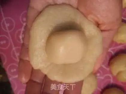 Make Sioux meat mooncake step 4