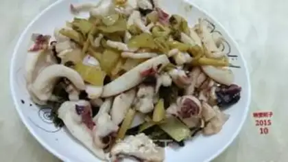 Make The ink is fried with pickles step 6