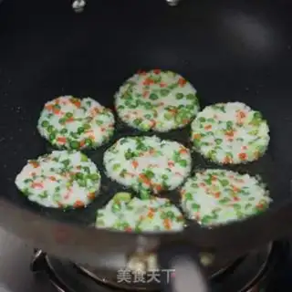 Make Garlic rice cake step 7