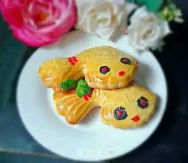 Make Goldfish bean mooncake step 14
