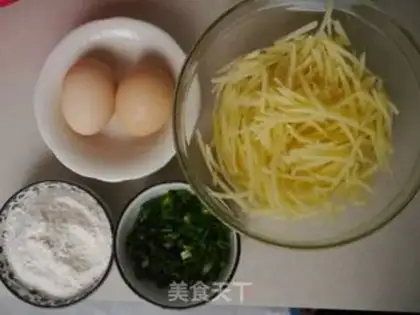 Make Eggs and potatoes step 0