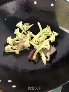 Make Eels with broccoli soup step 2