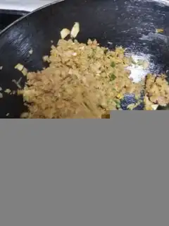 Make Pyramid fried pork step 4