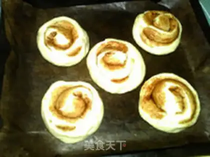 Make Cinnamon rolls step 20