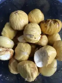 Make Crumbs are roasted with flowers step 1