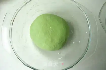 Make A spinach chicken roll step 1