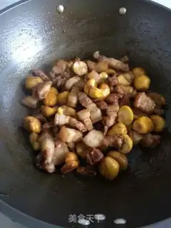 Make Crumbs are roasted with flowers step 6