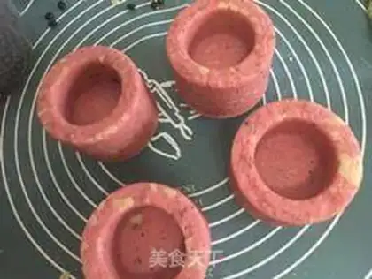 Make Fruit ice cream rose cake step 11