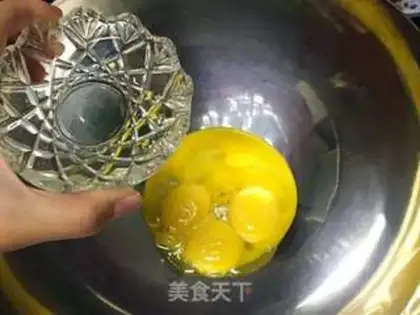 Make Red date cake step 1