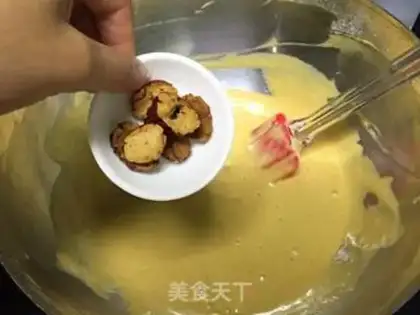 Make Red date cake step 5
