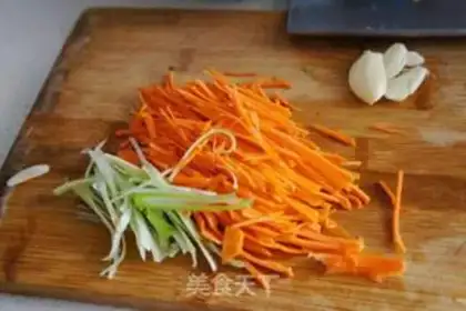 Make The melon fried carrots step 0