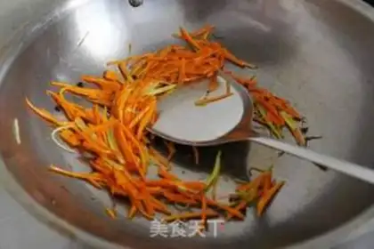 Make The melon fried carrots step 4