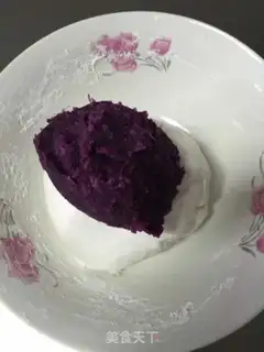 Make Potato grapes step 2