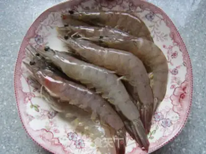 Make ♪ Golden and silver garlic on back shrimp ♪ step 0