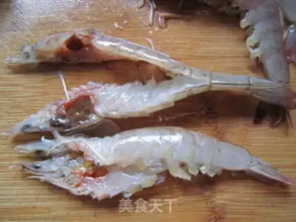 Make ♪ Golden and silver garlic on back shrimp ♪ step 2