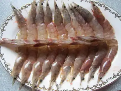 Make ♪ Golden and silver garlic on back shrimp ♪ step 3