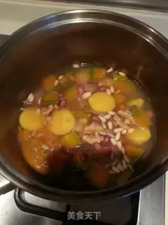 Make Pumpkin cassava soup step 2