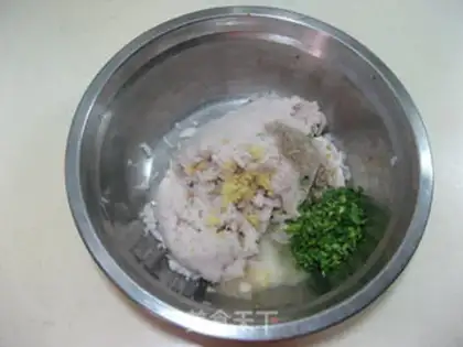 Make Strawfishballs step 7