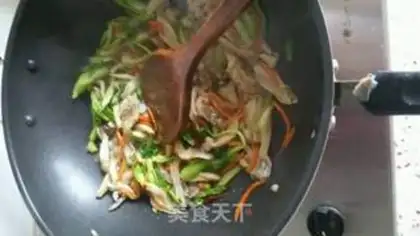 Make Fried carrot mushrooms step 1