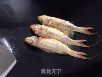 Make A red shirt fish step 2