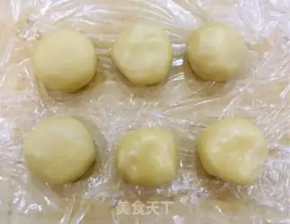 Make White Bean Mooncake step 15
