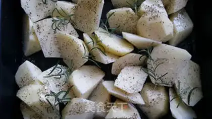 Make Rosemary baked potatoes step 2