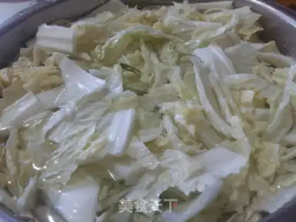 Make A duck-cooked cabbage soup step 4