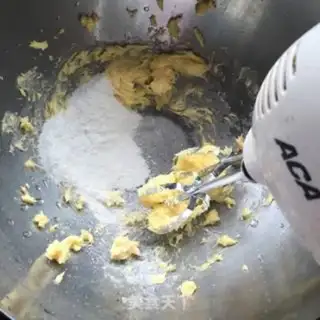 Make Pineapple step 1