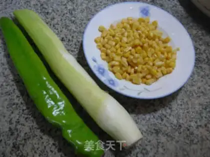 Make Pyramid, white corn step 0