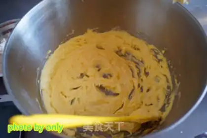 Make Onion cookies step 6