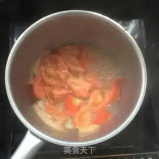 Make Tomato fried eggs step 2