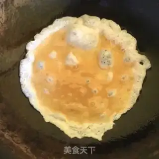 Make Tomato fried eggs step 5