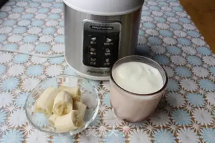 Make Banana yogurt shake step 0