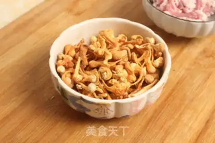 Make Porridge and pork step 3