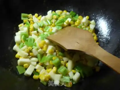 Make Pyramid, white corn step 11