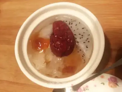 Make Peach gel, silver-eared dragon nuts step 3