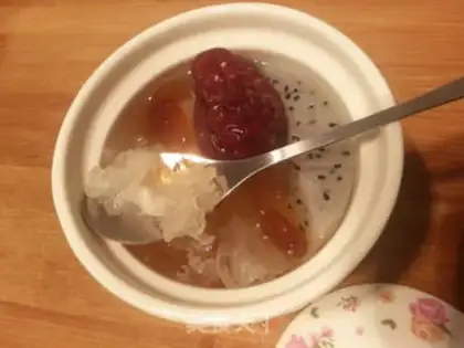 Make Peach gel, silver-eared dragon nuts step 5