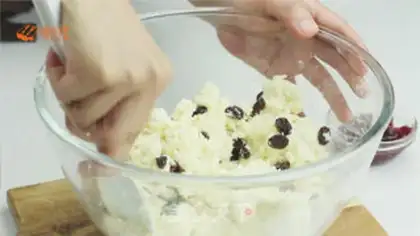 Make British butter scon step 1