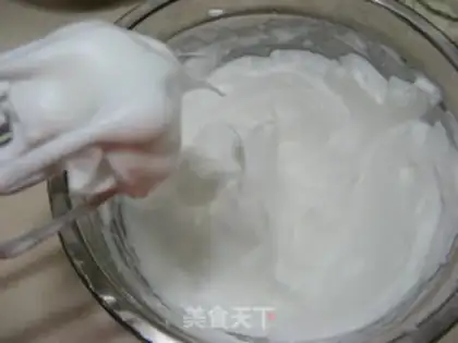 Make Peache cake rolls step 5